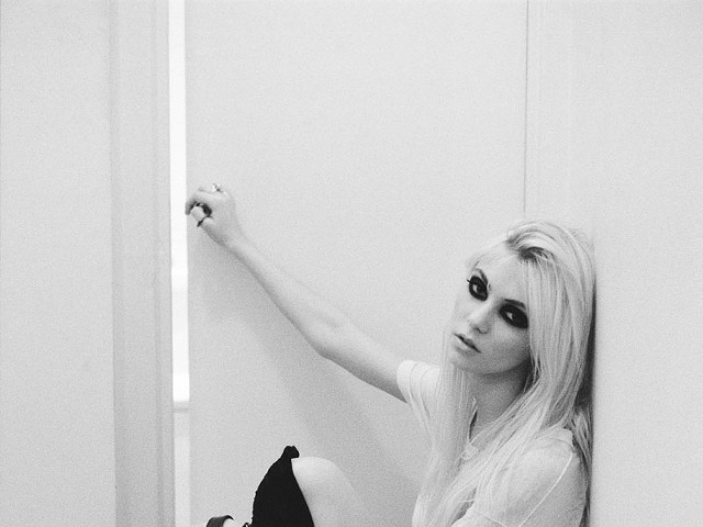 The Pretty Reckless: She's so young.