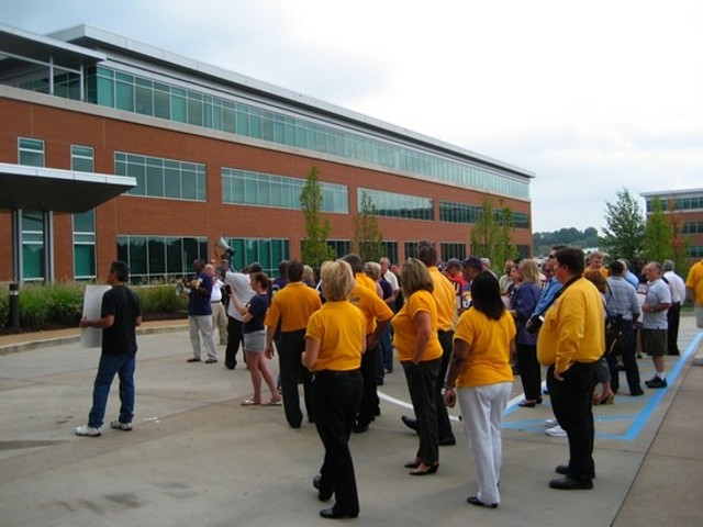 Bensalem, Pennsylvania workers and union supporters outside Express Scripts, Inc. headquarters August 30.