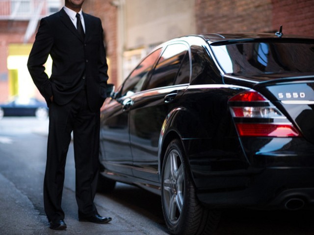 Will St. Louis allow Uber Black? It's up to the Metropolitan Taxicab Commission.