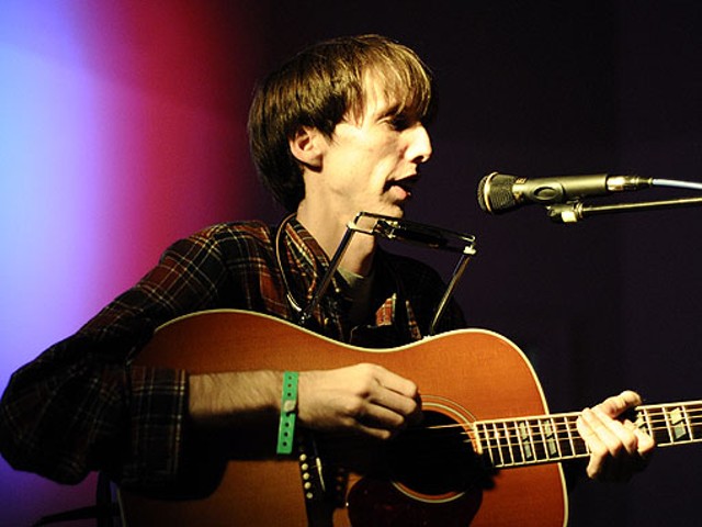 Bradford Cox performing as the Atlas Sound at Cicero's, 2009