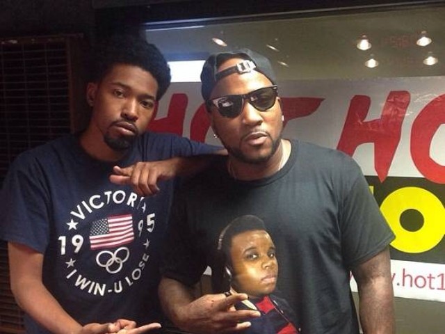 A-Plus and Jeezy hang out at the Hot 104.1 FM studio.
