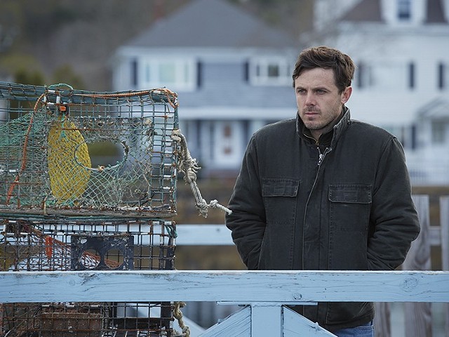 Casey Affleck dominates Manchester by the Sea with a performance that has no false moments.