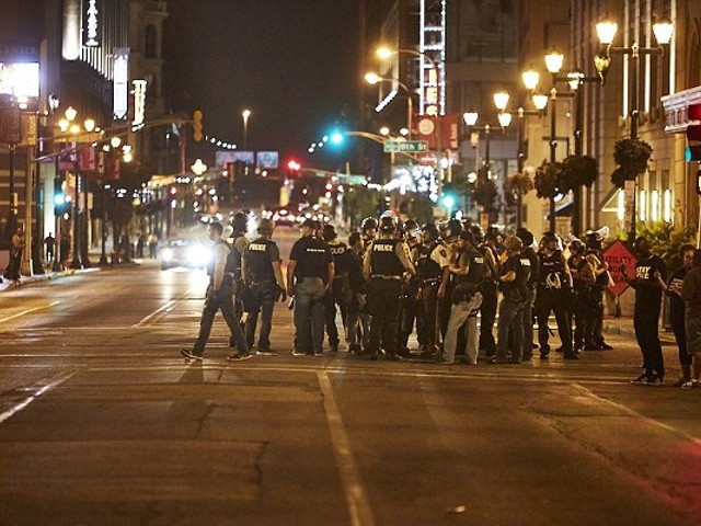Police mass downtown on September 17, 2017, the night of the kettle.