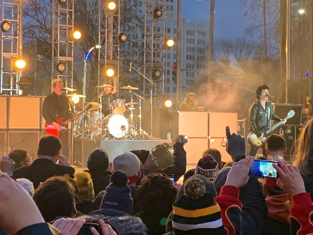 Haters Gonna Hate But Green Day’s St. Louis NHL Performance Was Rad