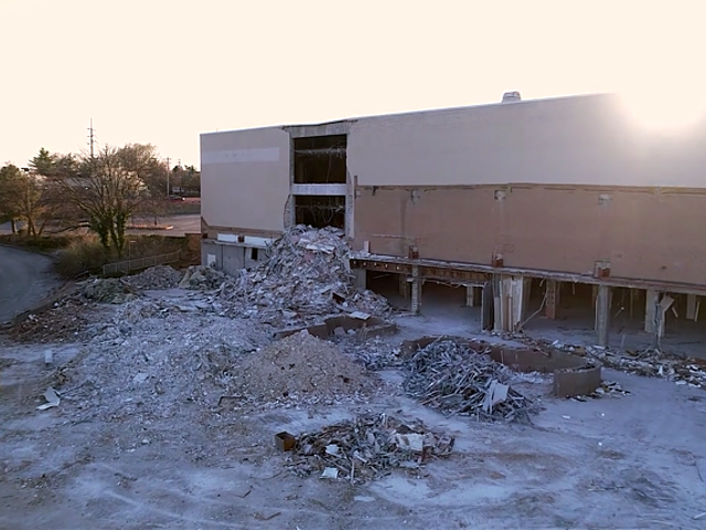 Drone Footage of the Destroyed Crestwood Mall Is Absolutely Mesmerizing