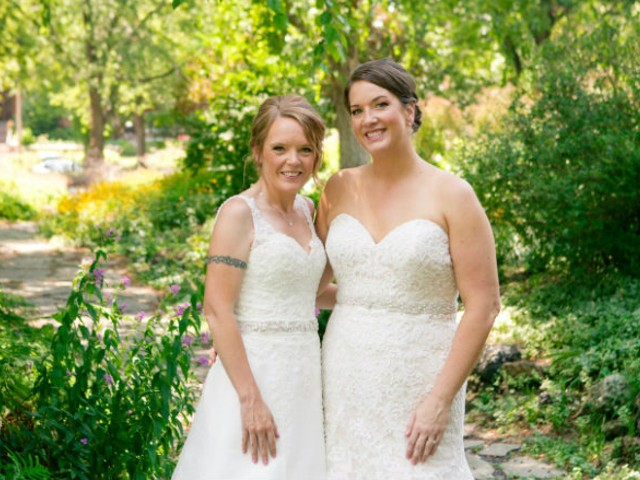 St. Louis Couple's Wedding Dresses Stolen From Van in Benton Park