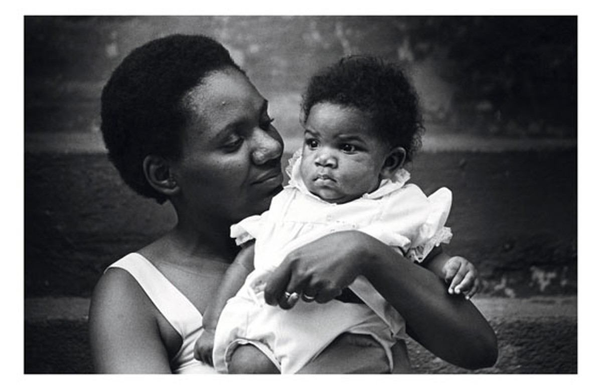 Odell Mitchell, Jr. Linda and Aviva, 1984, chromogenic color print (type C), 18 x 12 inches, Copyright Odell Mitchell, Jr.
