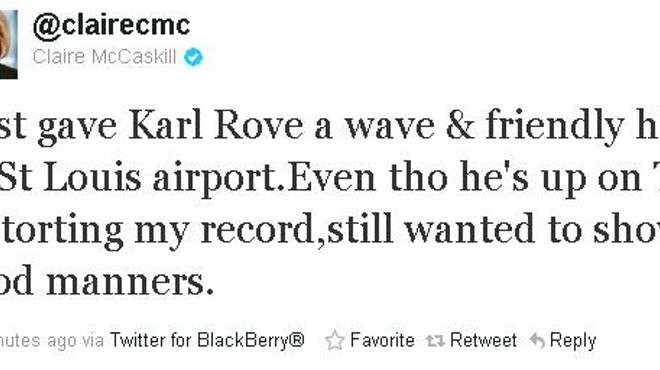 Claire McCaskill Gives Karl Rove a Wave at St. Louis Airport