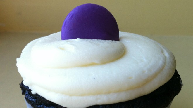 Guess Where I'm Eating this Cupcake and Win $25 to Flaco's Cocina [Updated]!