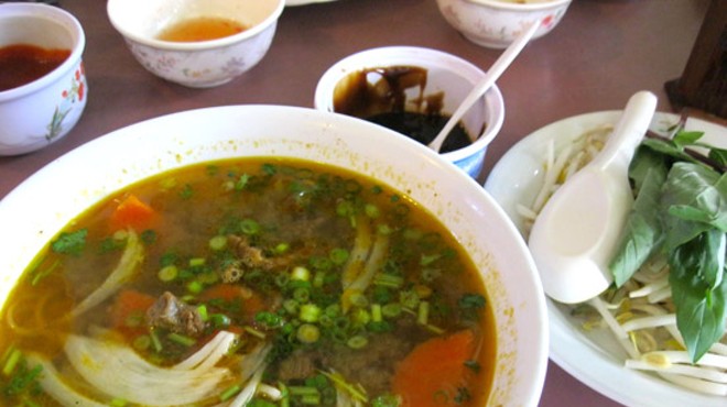 Soup Countdown #3: Hu Tieu Bo Kho (Beef Stew) at Bahn Mi So #1 - Saigon Gourmet