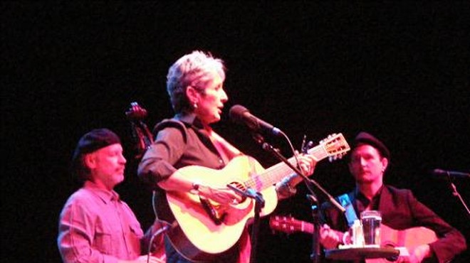 Photos + Setlist + Review: Joan Baez at the Pageant, Sunday, July 19
