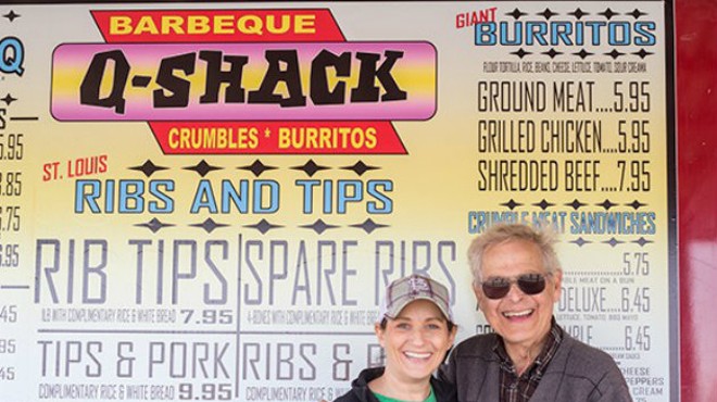 Larry Lampert, photographed a few years ago with his daughter Angie, was a fixture of the city's barbecue scene.