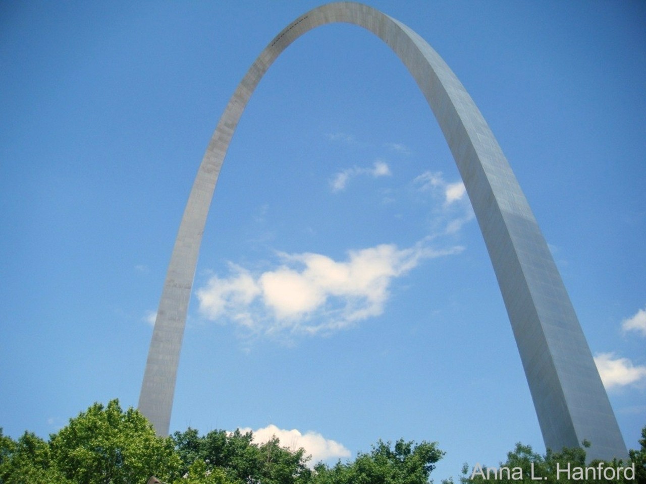 Gateway Arch
Walter H, 1 star 
"Complete shit, never going back. Not like it used to be."