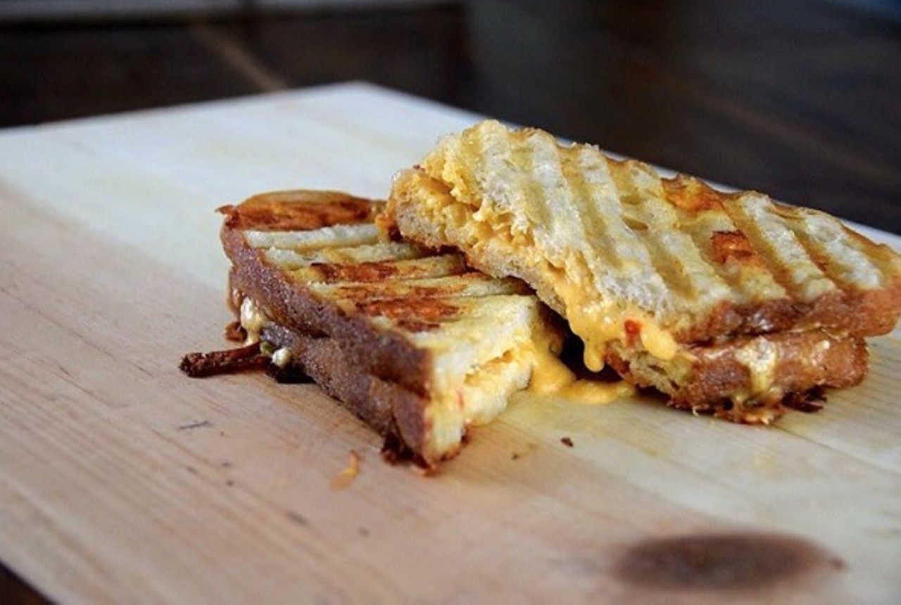 Grilled pimento cheese sandwiches. Photo courtesy of Instagram / newlywedchefs.
