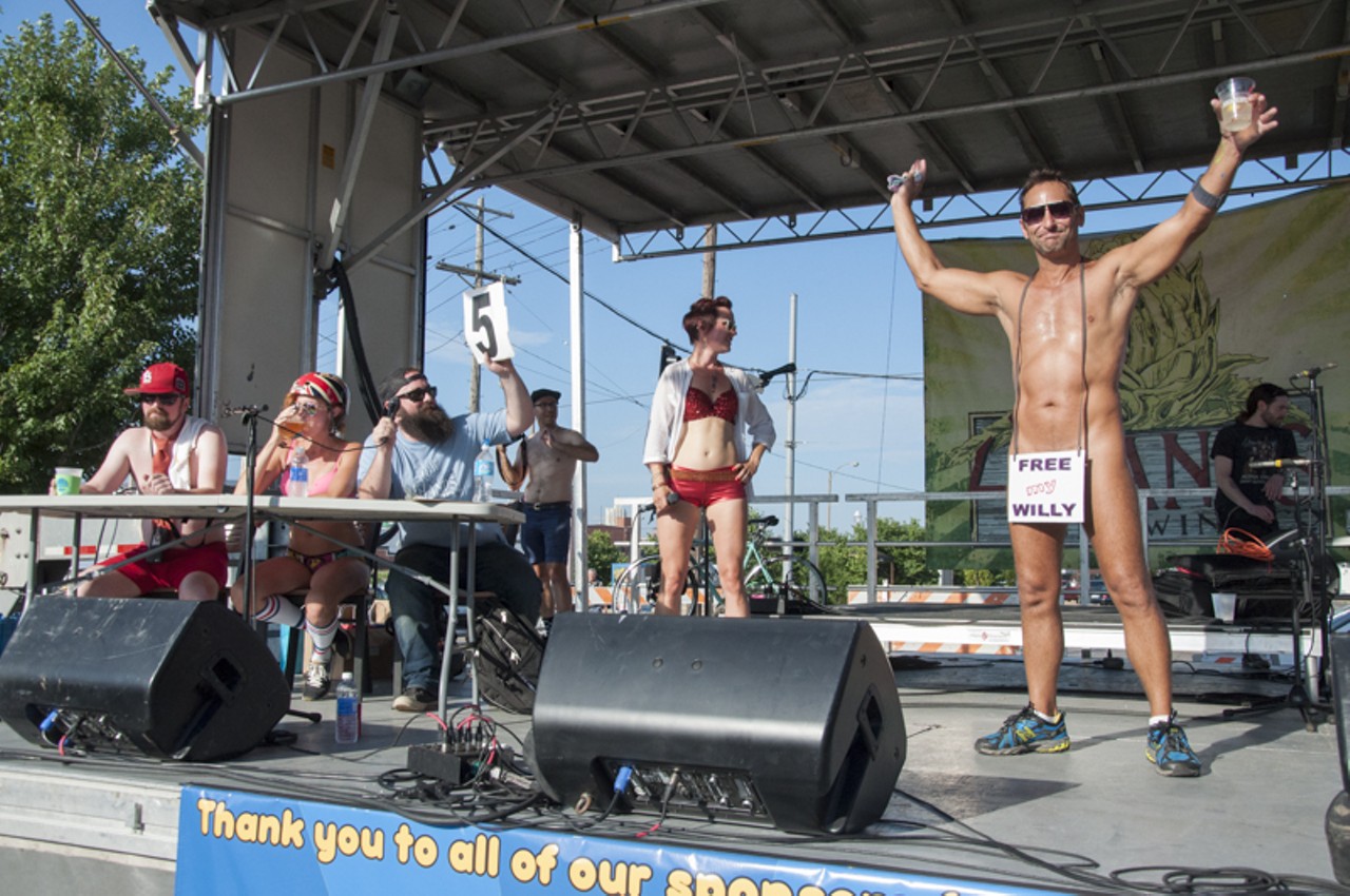 Scott Schwartzkoph gets all 5's during the costume contest at 2015 World Naked Bike Ride.