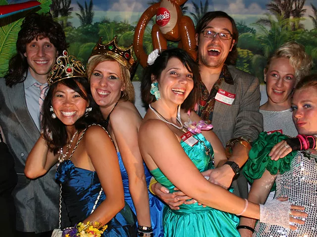 9 Mile Garden Hosting an '80s-Themed Prom for Adults