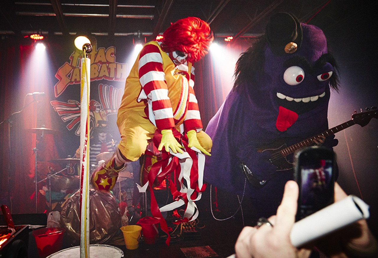 Nothing to see here. Just a bouncing Ronald.