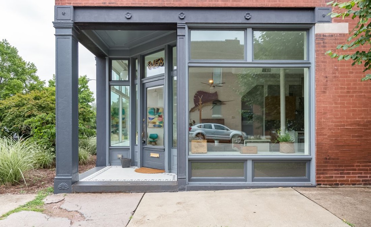 Awesome Storefront Converted Into a Slick St. Louis Home
