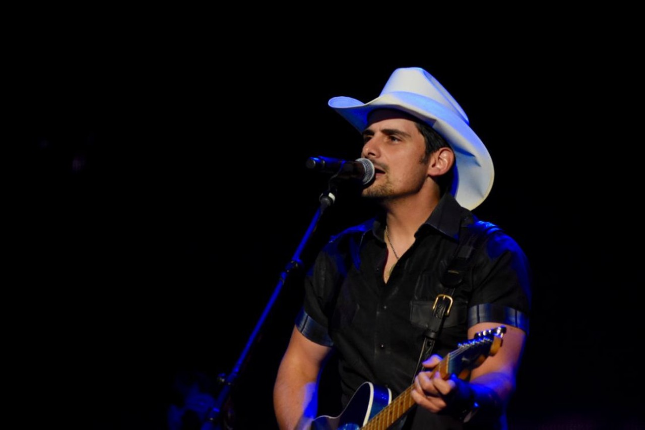 Brad Paisley Wowed the Crowd at Hollywood Casino Amphitheatre on Sunday