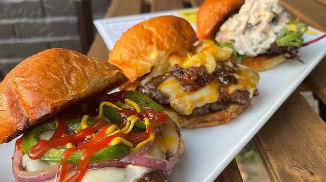 Soon you'll be able to scratch your Burger 809 itch in a downtown space.