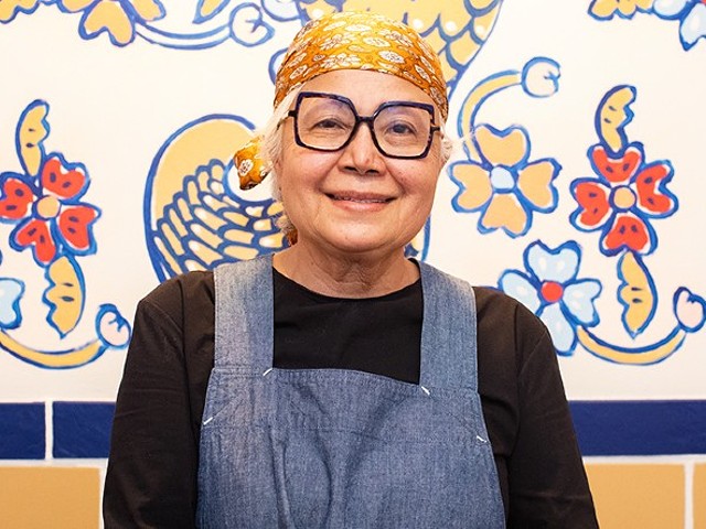 Chef Su Hill keeps her mother's memory alive through her cooking at Chiang Mai.