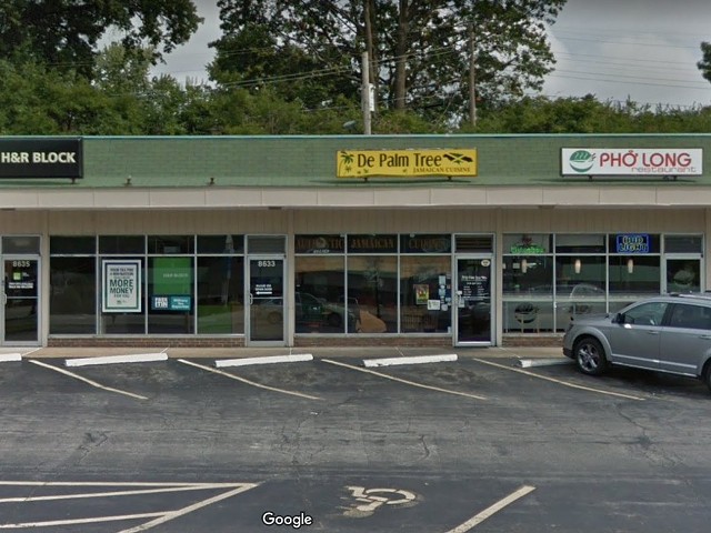 De Palm Tree, University City's Jamaican culinary mainstay, is officially closed.