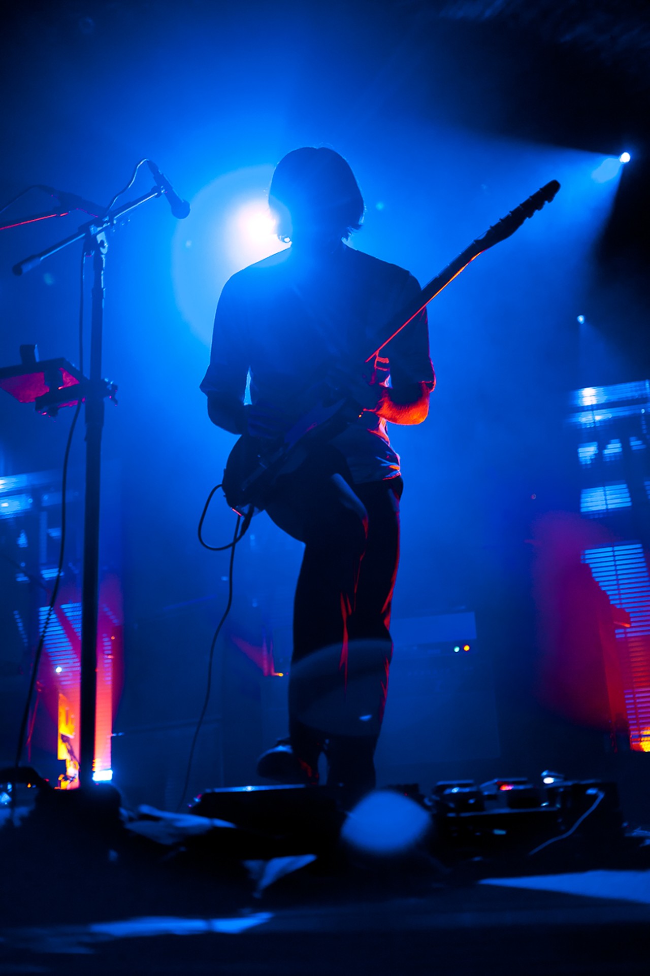 Ben Gibbard of Death Cab for Cutie makes backlighting work for him.
