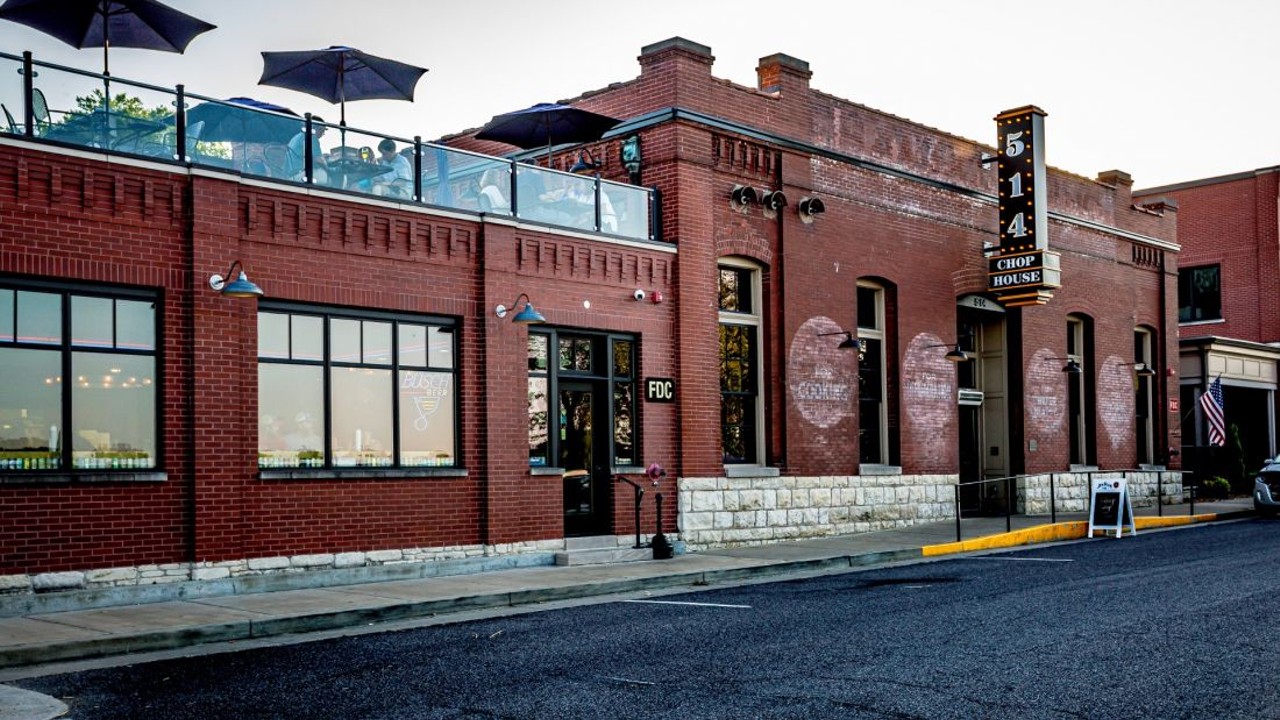 514 Chop House
(514 West Front Street; Washington, MO; 636-900-9311)
In addition to offering fancy steaks and seafood flown in fresh, 514 Chop House also has a second story outdoor patio with a beautiful view of the river.
Photo credit: chimera creative works/a>