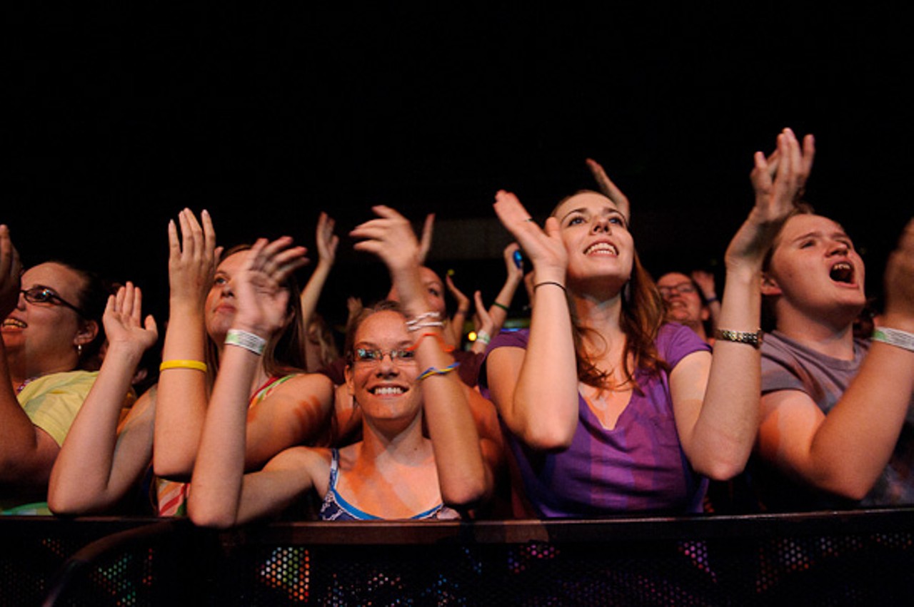 Fans rocking out to Hanson at the Pageant in St. Louis.