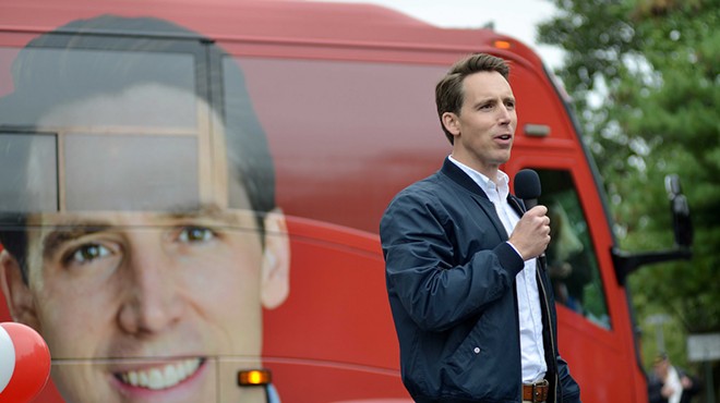 Yes, that's a blue collar Josh Hawley is wearing in that blown-up picture of his face on a campaign bus.