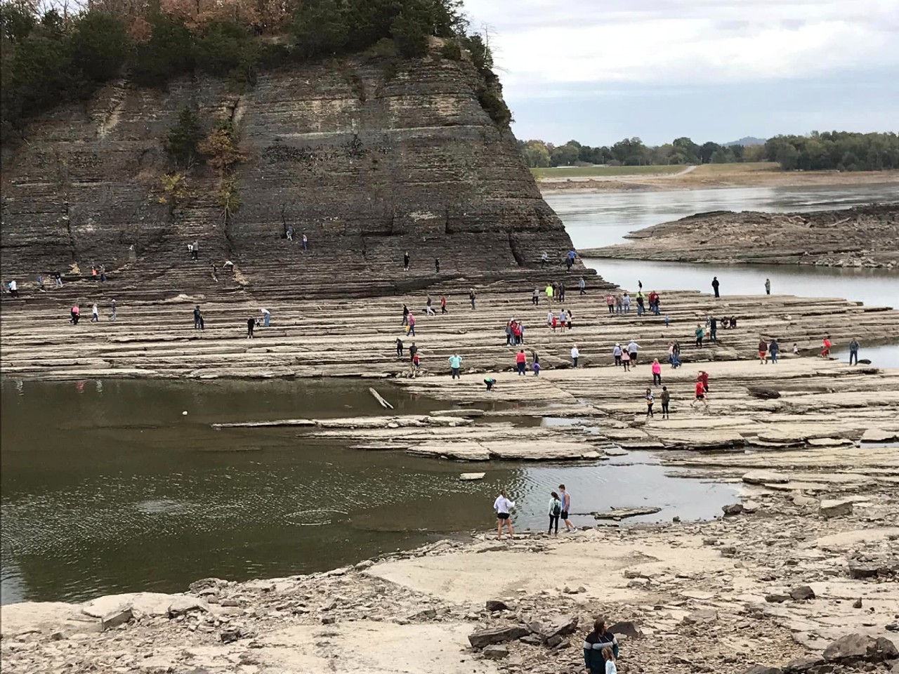 You Can Now Walk To Tower Rock in the Middle of the Mississippi River [PHOTOS]