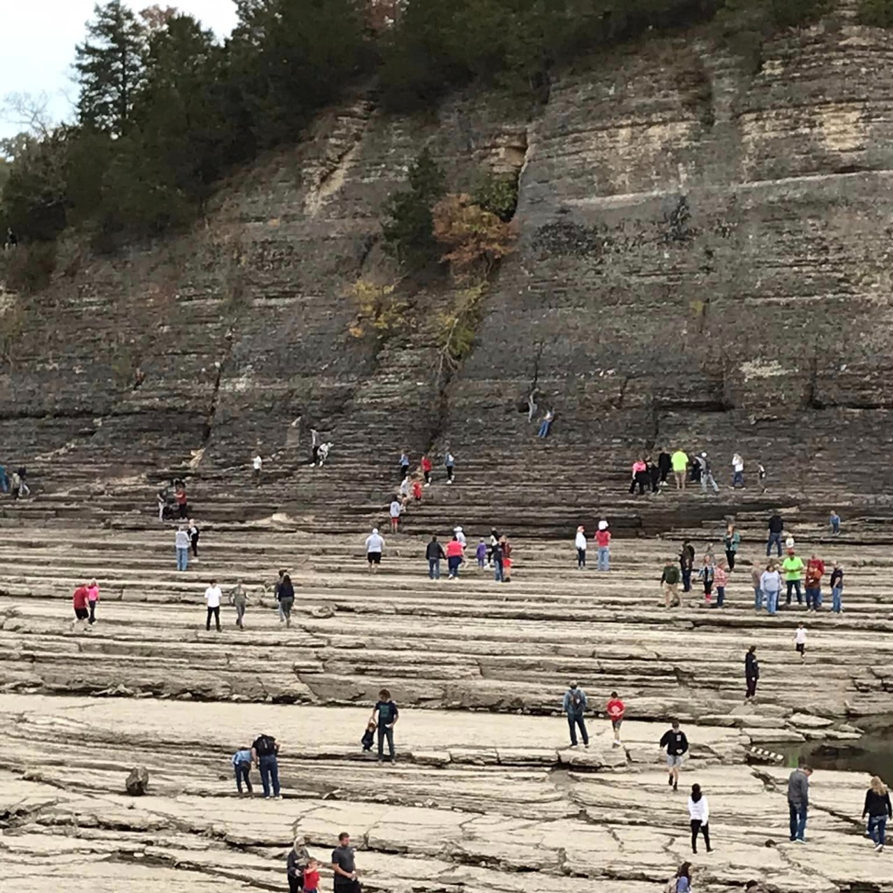 You Can Now Walk To Tower Rock in the Middle of the Mississippi River [PHOTOS]