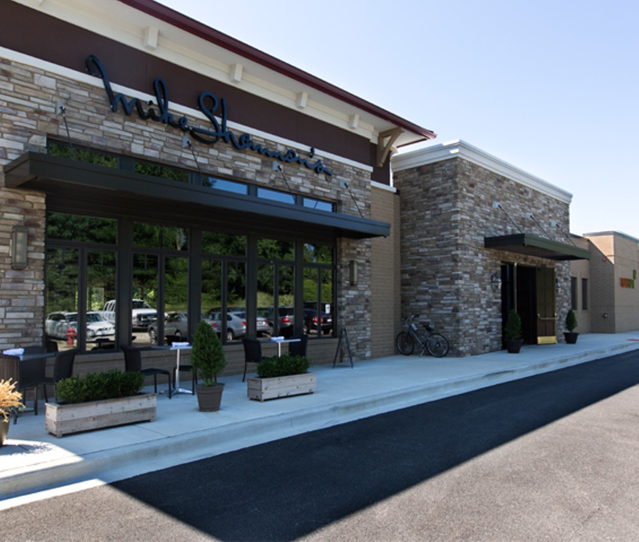 The exterior of Mike Shannon's Grill in Edwardsville, Illinois.