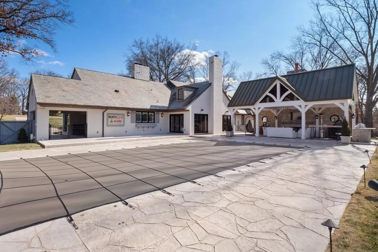 Joe Buck's $3.3 Million Mansion in St. Louis Has Sold [PHOTOS]