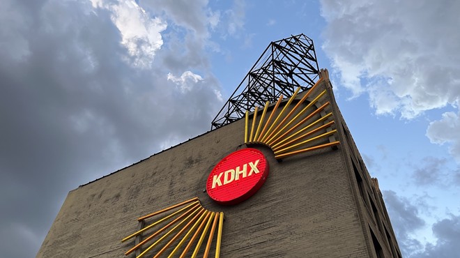 Associate Members of KDHX held a meeting to take a no confidence vote on two board members yesterday in the Central Stage space.