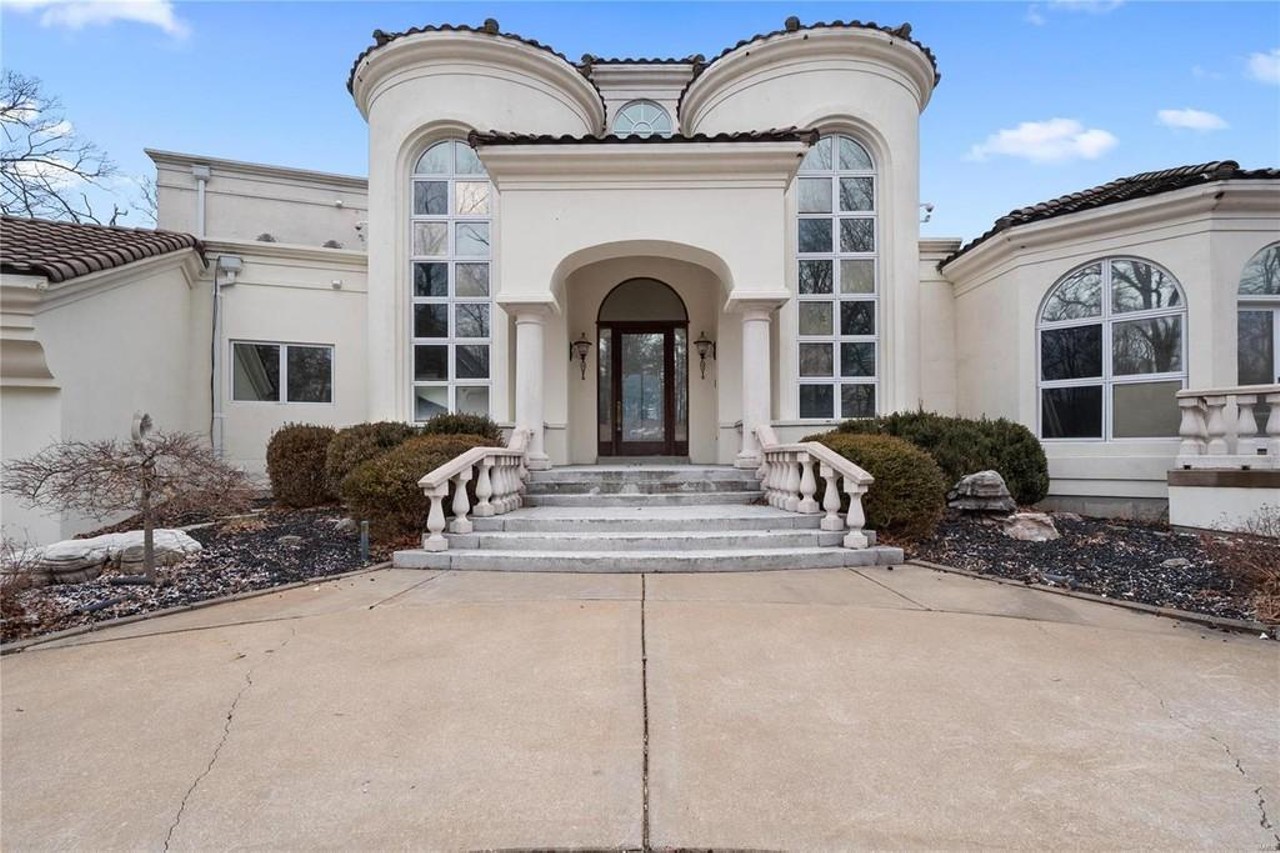 Nelly's Crumbling Mansion Hits the St. Louis Real Estate Market [PHOTOS]