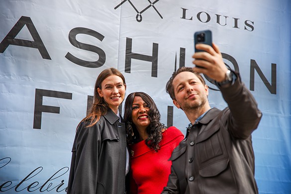 Karlie Kloss, left, Mayor Tishaura Jones, and Derek Blasburg take a selfie on Monday, April 1, 2024.