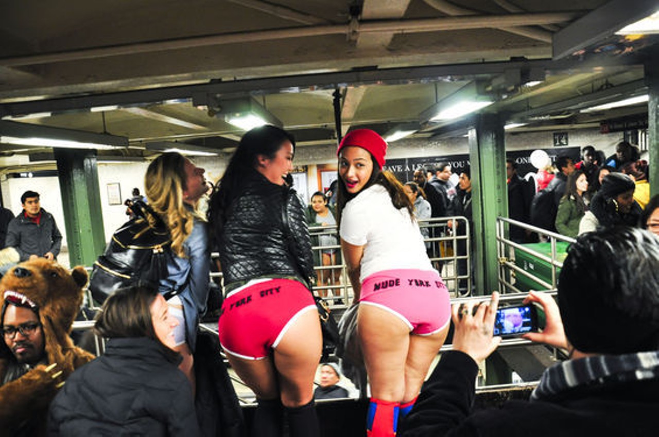 No pants subway ride 2014: Commuters drop their pants across the world –  New York Daily News