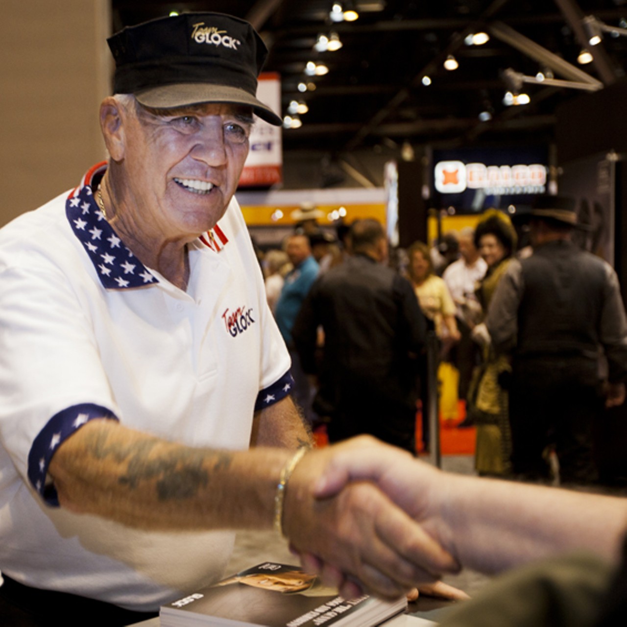 "The Gunny", R. Lee Ermey, of Full Metal Jacket fame, greets fans and signs autographs.