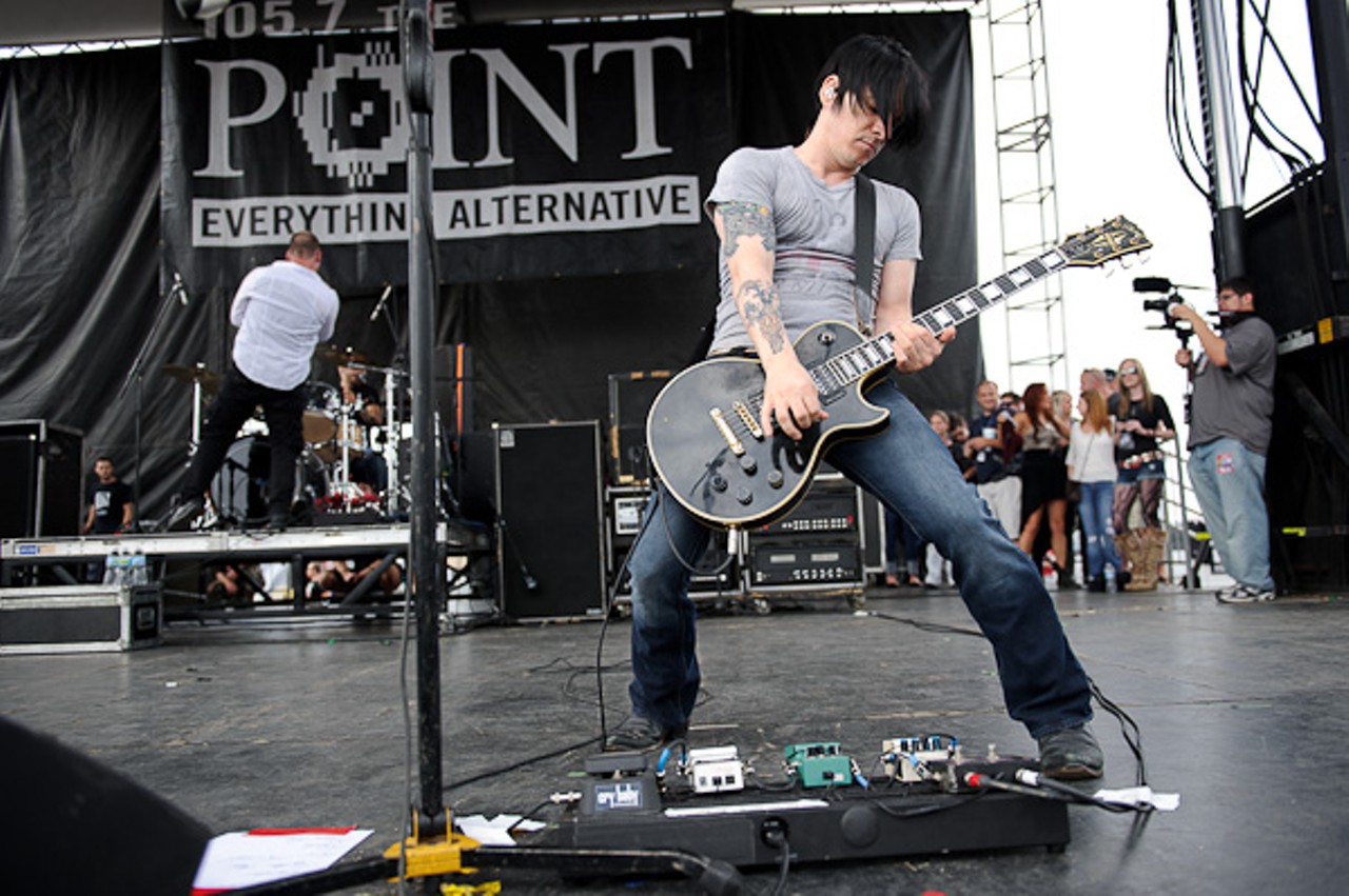 Hurt performing at Pointfest.