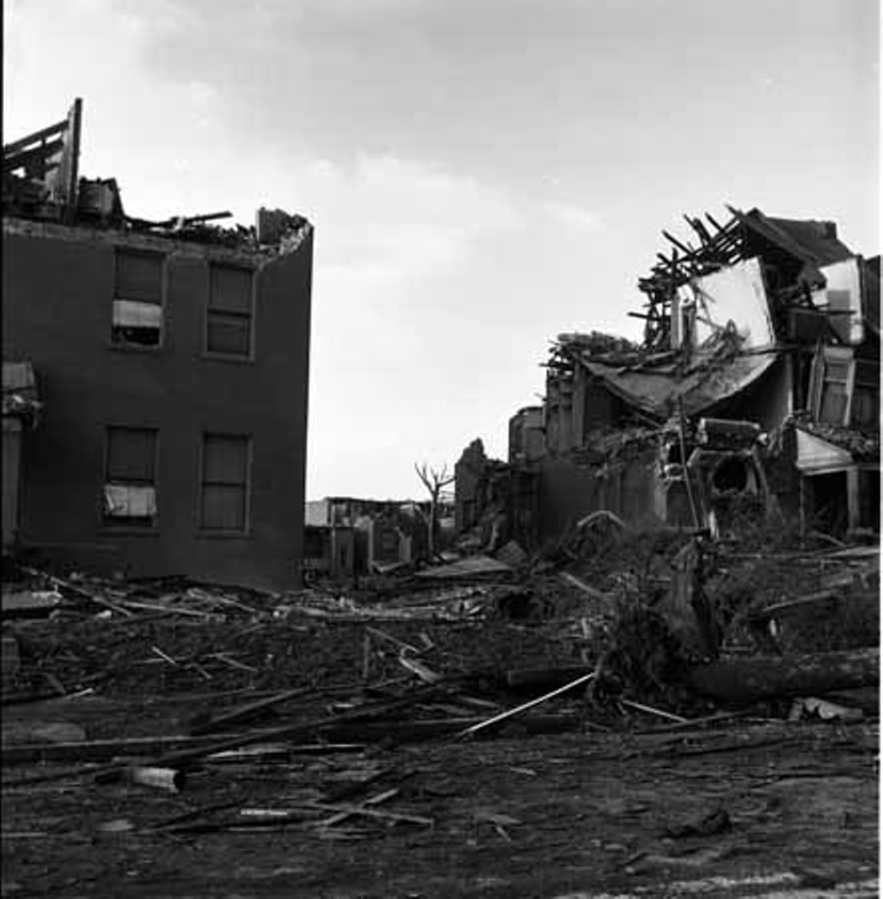 Shocking Photos of the February 1959 Tornado That Tore Through St. Louis
