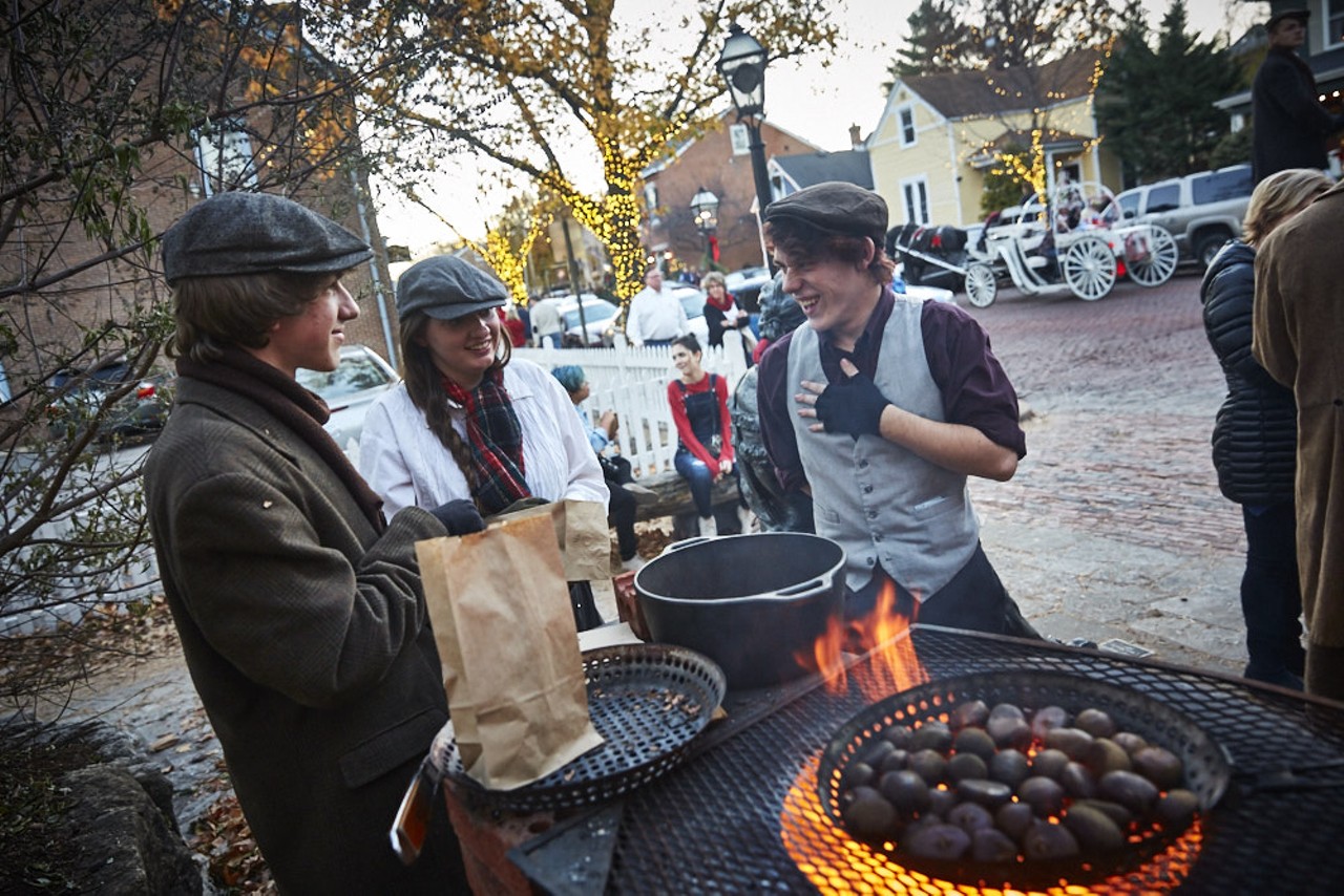 St. Charles Christmas Traditions Is the Best Old-Time Holiday Celebration Around
