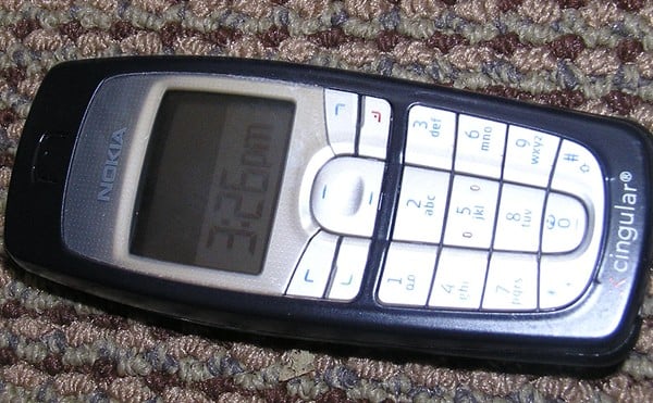 A photo of a phone.