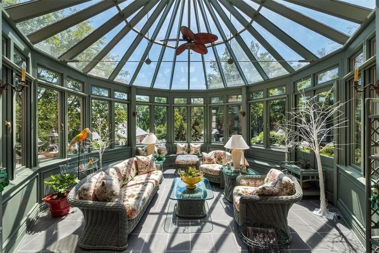 The Most Expensive House on the Market in St. Louis Has a Huge Theater Inside [PHOTOS]