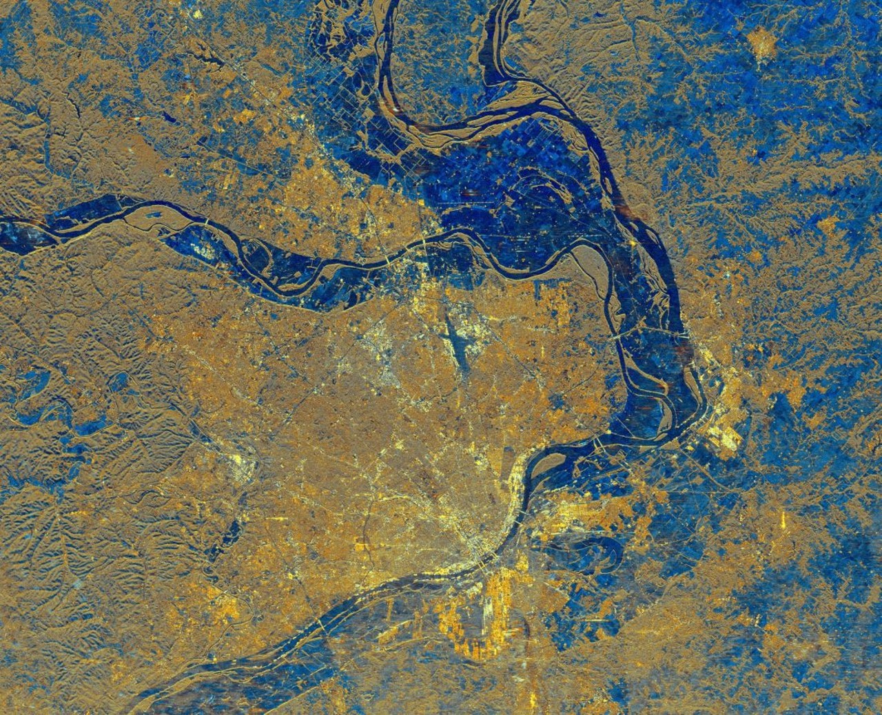 ST. LOUIS AND THE MISSOURI AND MISSISSIPPI RIVER CONFLUENCE FROM SPACE, 1999
NASA images.