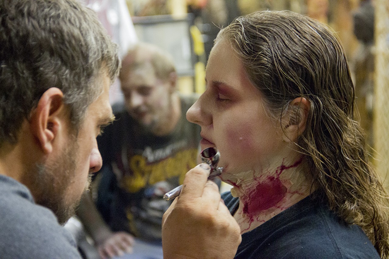 This Couple Turned into Zombies for the Ultimate Haunted St. Louis Wedding [PHOTOS]