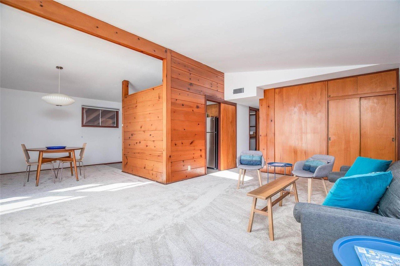 This Mid-Century Modern House in Crestwood Has Tons of Original Features [PHOTOS]