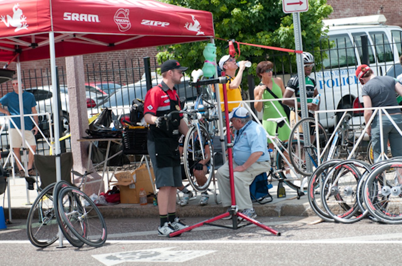 Just in case, pit stops were located throughout the course to help cyclists with in-race repairs.