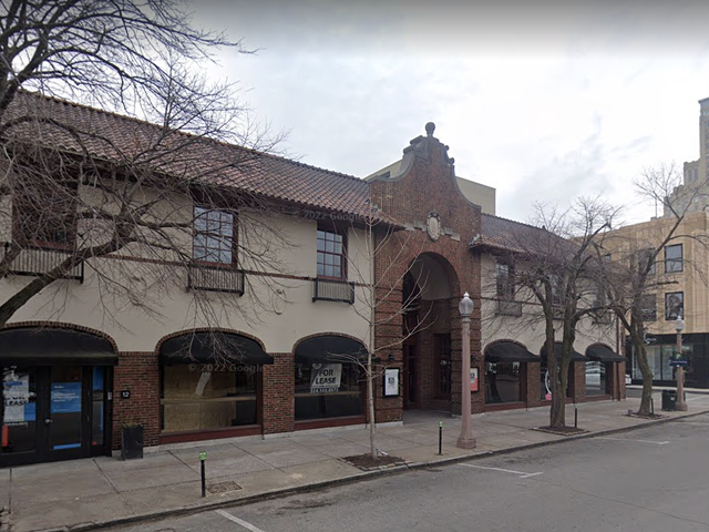 Bar Louie closed its Central West End location just before the pandemic.