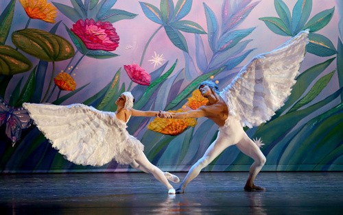 The Moscow Ballet's Dove of Peace - MOSCOW BALLET